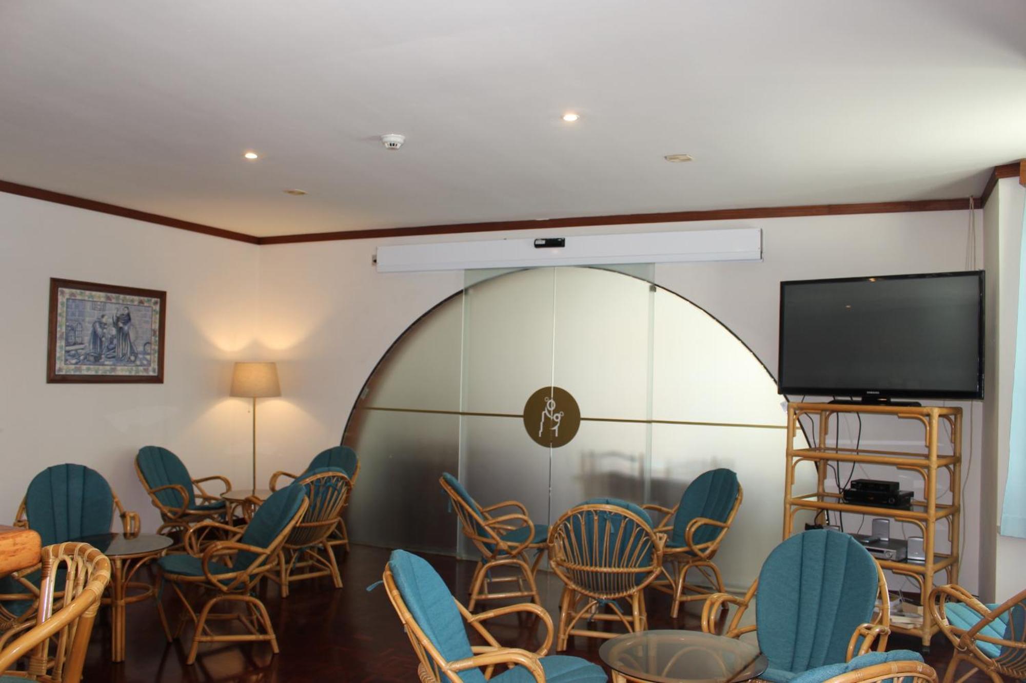 Hotel Santo Antonio Da Baia Sao Martinho do Porto Luaran gambar